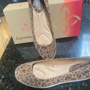 Comfortiva Slip On Women Flats